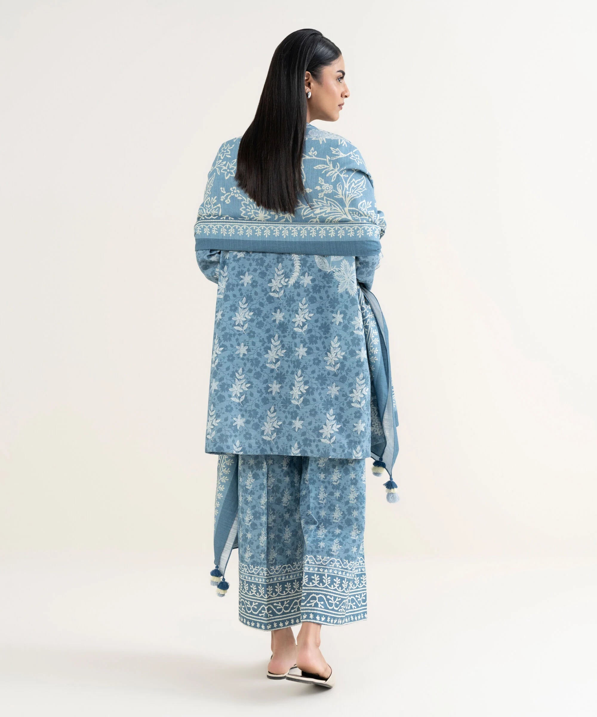 3 Piece - Printed Khaddar Suit