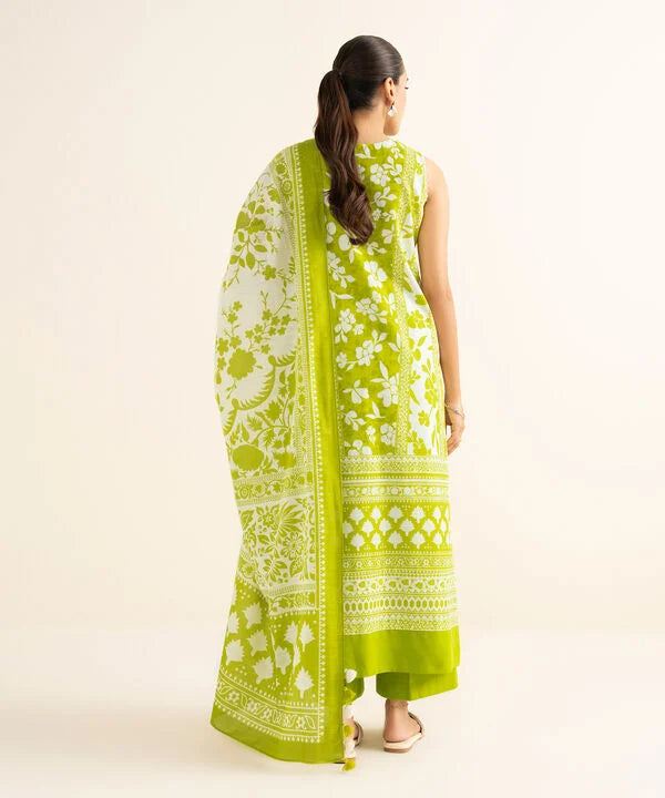 3 Piece - Embroidered Khaddar Suit